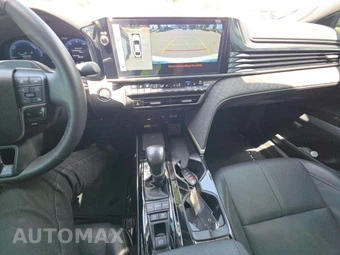 2025 Toyota Camry XLE - miniatura 10
