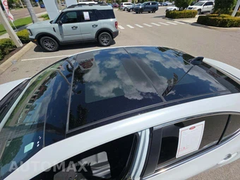 2025 Toyota Camry XLE - miniatura 12