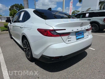 2025 Toyota Camry XLE - miniatura 2