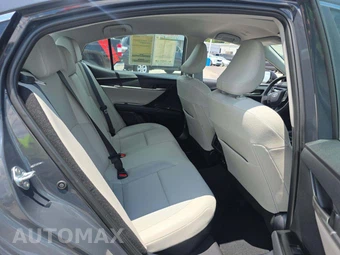 2025 Toyota Camry XLE - miniatura 13