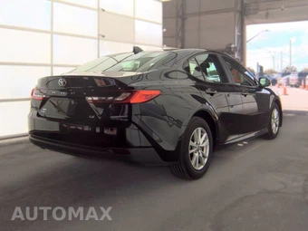 2025 Toyota Camry XLE - miniatura 5
