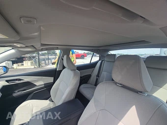 2025 Toyota Camry XLE - miniatura 18