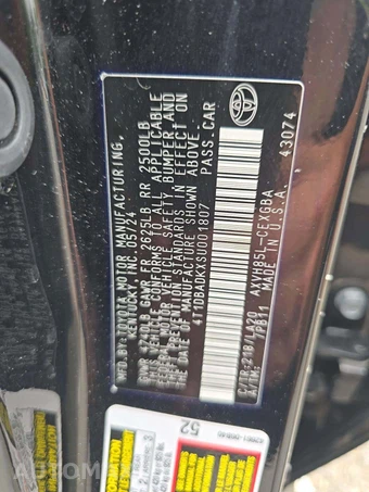 2025 Toyota Camry XLE - miniatura 5
