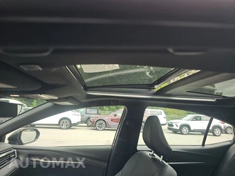 2025 Toyota Camry XSE - miniatura 18