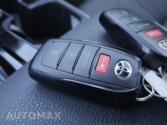 2025 Toyota Camry XSE - miniatura 35