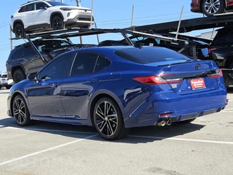 2025 Toyota Camry XSE - miniatura 6