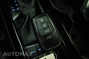 2025 Toyota Camry XSE - miniatura 24