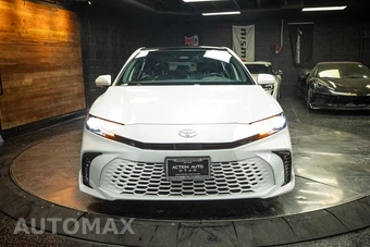 2025 Toyota Camry XSE - miniatura 4