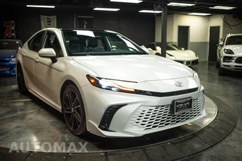 2025 Toyota Camry XSE - miniatura 5
