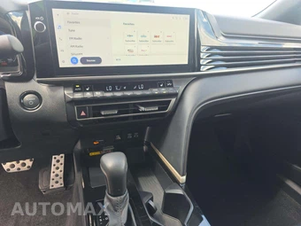 2025 Toyota Camry XSE - miniatura 7