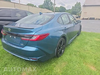 2025 Toyota Camry XSE - miniatura 4