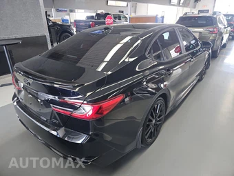 2025 Toyota Camry XSE - miniatura 4