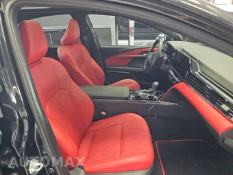 2025 Toyota Camry XSE - miniatura 8