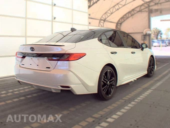 2025 Toyota Camry XSE - miniatura 4