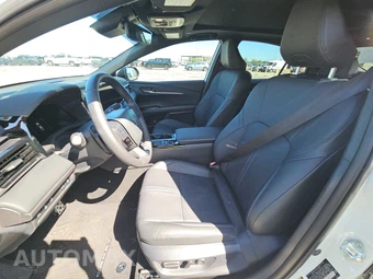 2025 Toyota Camry XSE - miniatura 7