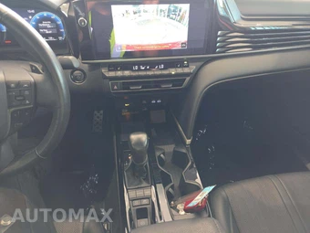 2025 Toyota Camry XSE - miniatura 10