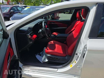 2025 Toyota Camry XSE - miniatura 6