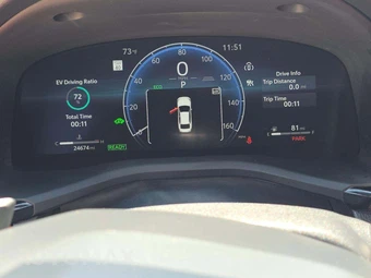2025 Toyota Camry XSE - miniatura 9