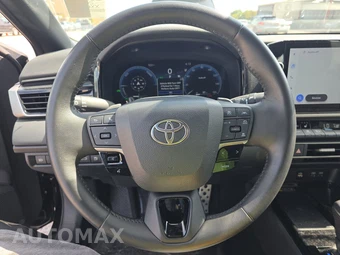 2025 Toyota Camry XSE - miniatura 10