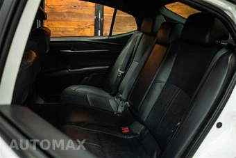 2025 Toyota Camry XSE - miniatura 10