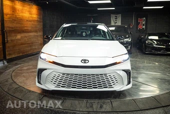 2025 Toyota Camry XSE - miniatura 4