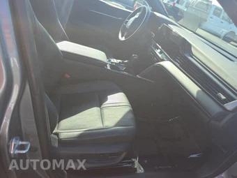 2025 Toyota Camry XSE - miniatura 8