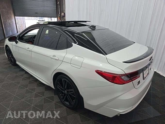 2025 Toyota Camry XSE - miniatura 2