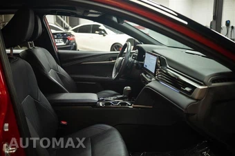 2025 Toyota Camry XSE - miniatura 13