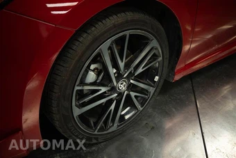 2025 Toyota Camry XSE - miniatura 4