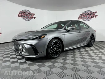 2025 Toyota Camry XSE - miniatura 3