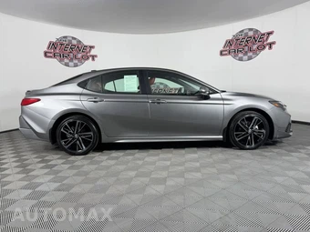 2025 Toyota Camry XSE - miniatura 9