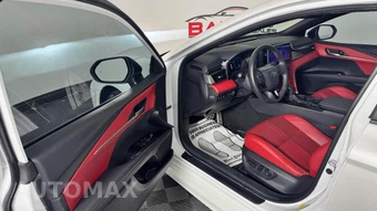 2025 Toyota Camry XSE - miniatura 10