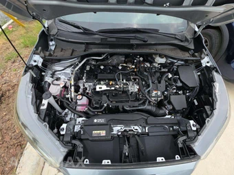 2025 Toyota Corolla Cross Hybrid S - miniatura 24