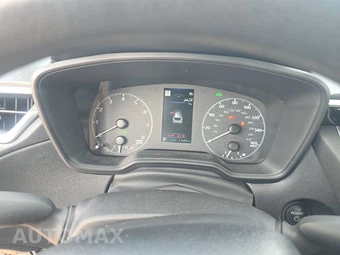 2025 Toyota Corolla Cross Hybrid S - miniatura 12