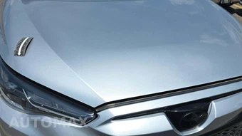 2025 Toyota Corolla Cross Hybrid S - miniatura 20