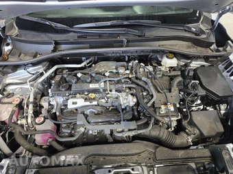 2025 Toyota Corolla Cross Hybrid XSE - miniatura 15