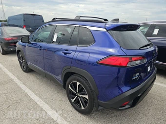 2025 Toyota Corolla Cross Hybrid XSE - miniatura 6