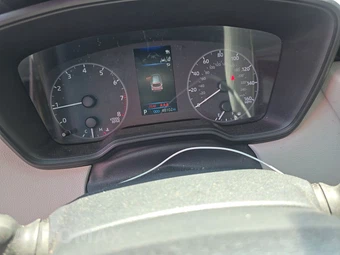 2025 Toyota Corolla Cross L - miniatura 12