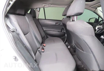 2025 Toyota Corolla Cross LE - miniatura 6