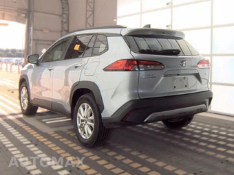 2025 Toyota Corolla Cross LE - miniatura 6