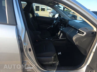 2025 Toyota Corolla Cross LE - miniatura 8