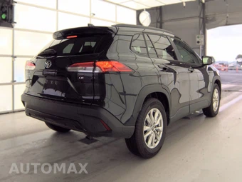 2025 Toyota Corolla Cross LE - miniatura 4