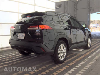 2025 Toyota Corolla Cross LE - miniatura 4