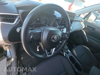 2025 Toyota Corolla Cross LE - miniatura 10