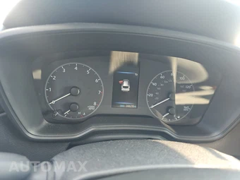 2025 Toyota Corolla Cross LE - miniatura 12