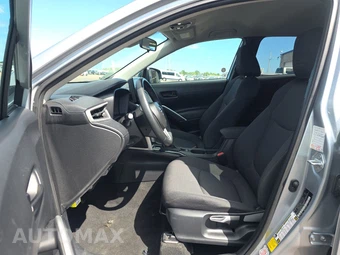 2025 Toyota Corolla Cross LE - miniatura 7