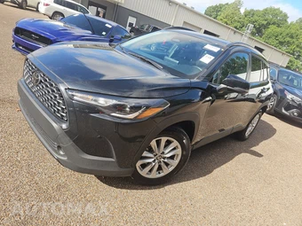2025 Toyota Corolla Cross LE