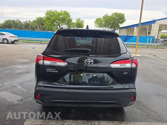2025 Toyota Corolla Cross LE - miniatura 5