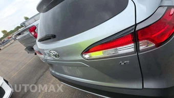 2025 Toyota Corolla Cross LE - miniatura 30