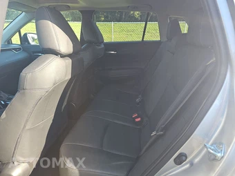 2025 Toyota Corolla Cross XLE - miniatura 13